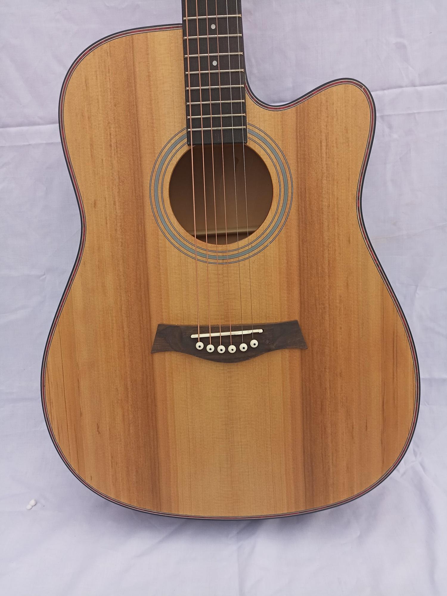 Best Buy Acoustic Guitar Jumbo 41 Inches – Hanks F-Cut White Ring Price In Pakistan